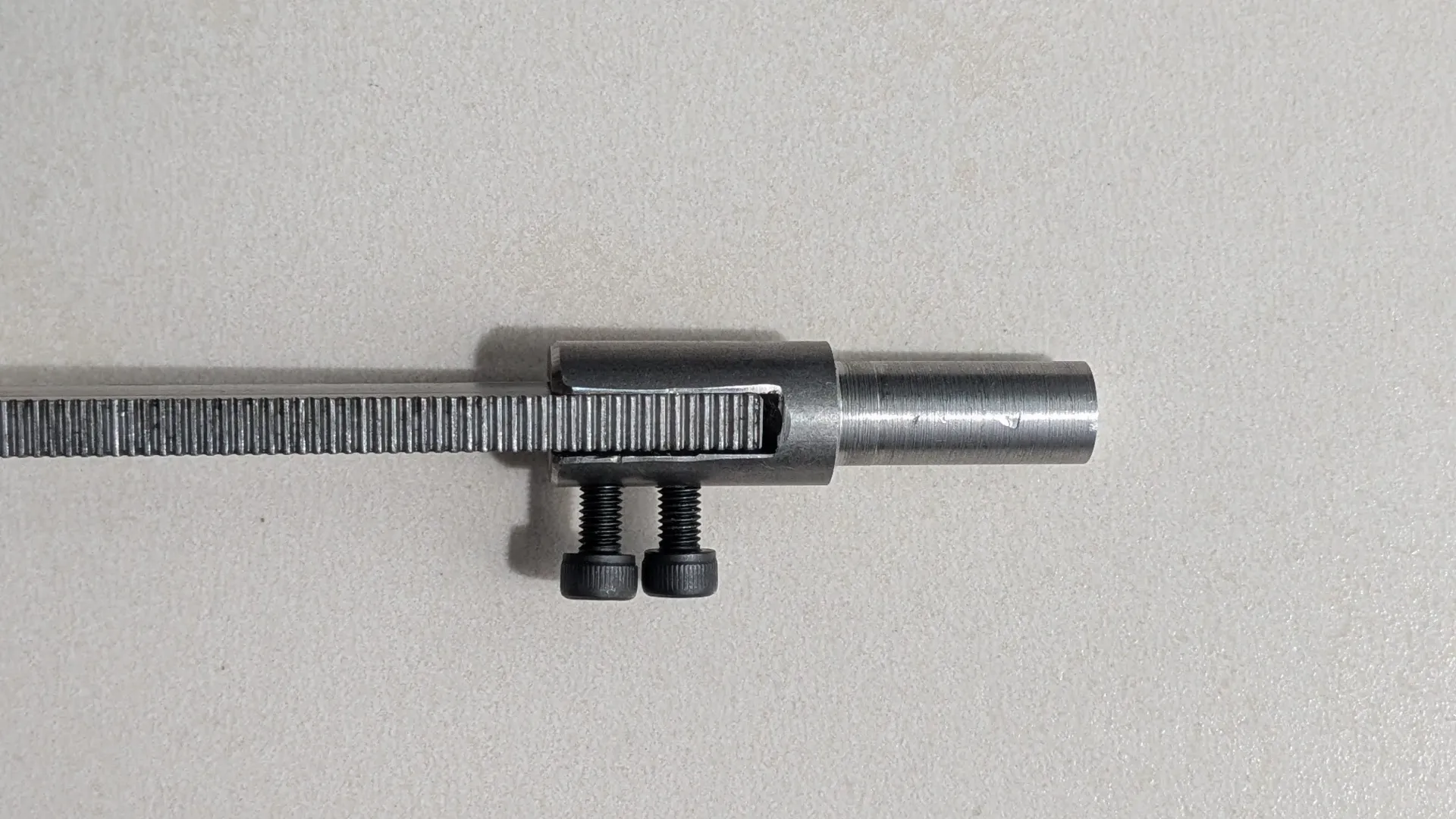 Adaptateur crémaillère D12-D16
